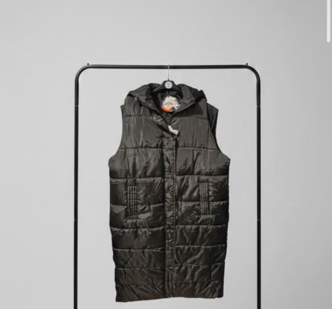 Doudoune Longue Sans Manches Saturne avec Capuche